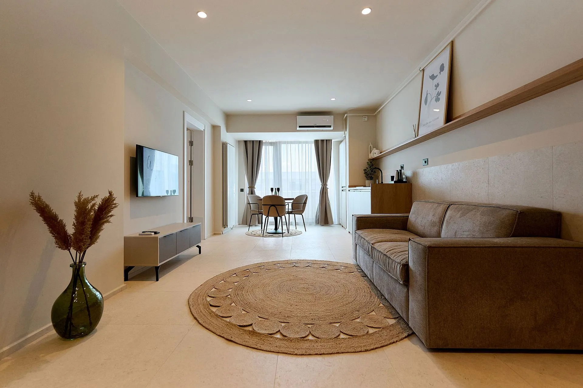 Living în apartamentul cu un dormitor de la Alezzi Infinity